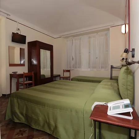 Hotel Amelia 2*