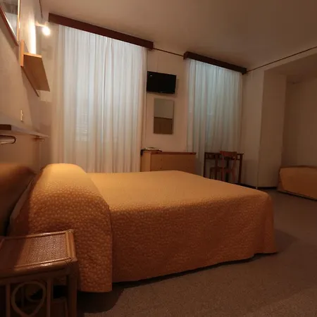 Hotel Amelia Alassio