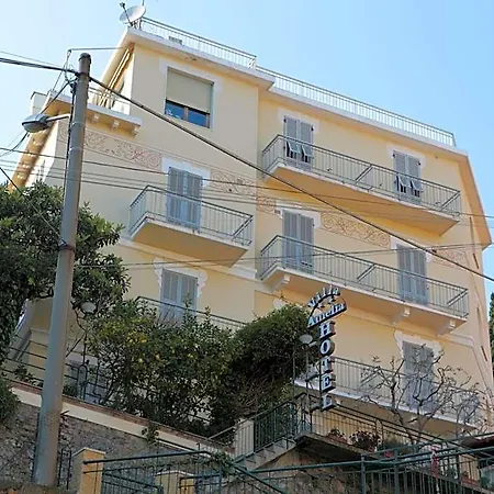Amelia 2* Alassio