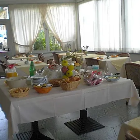 Amelia Hotel