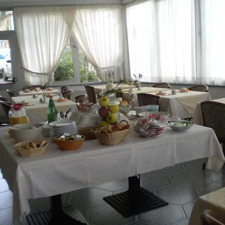 Hotel Amelia Alassio