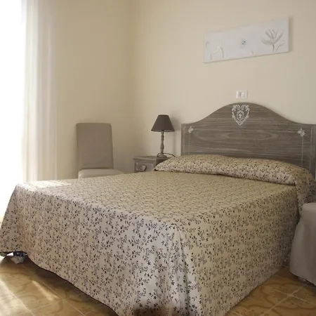 Hotel Amelia 2*