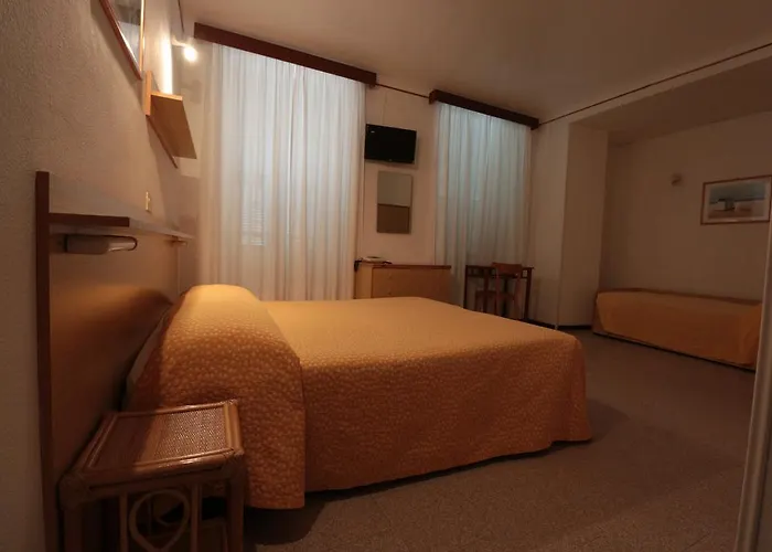 فندق Amelia ألاسيو