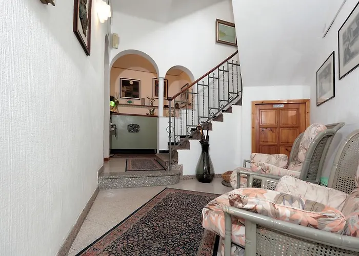 Amelia فندق ألاسيو